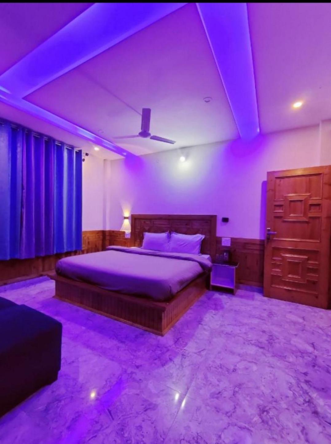 Delight Homestay Касол Екстериор снимка