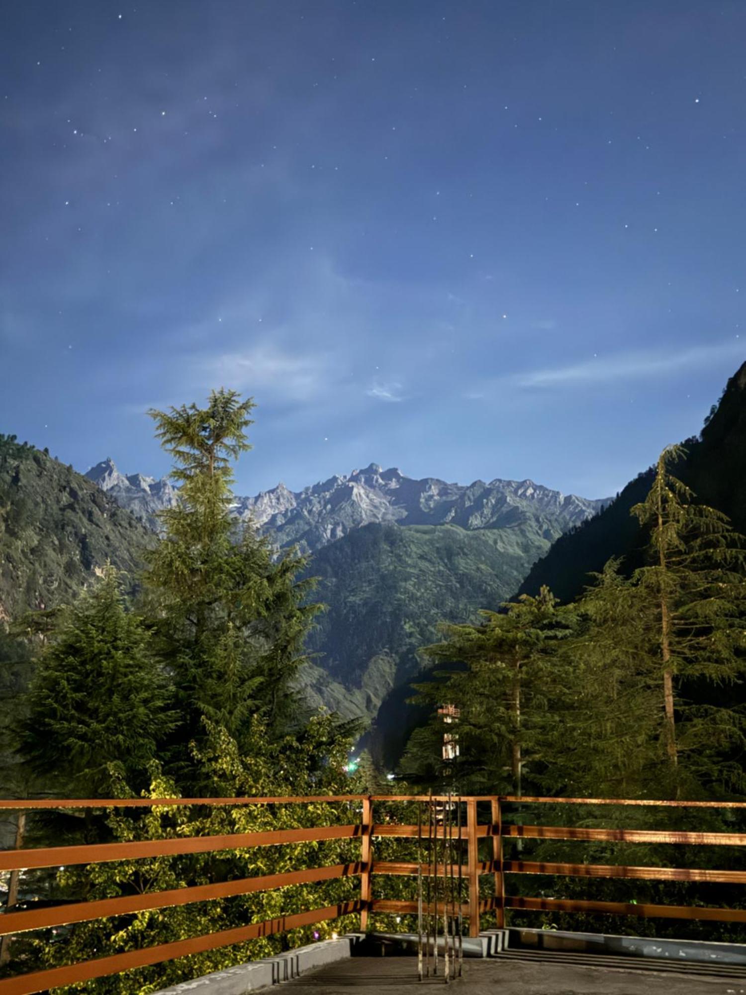 Delight Homestay Касол Екстериор снимка
