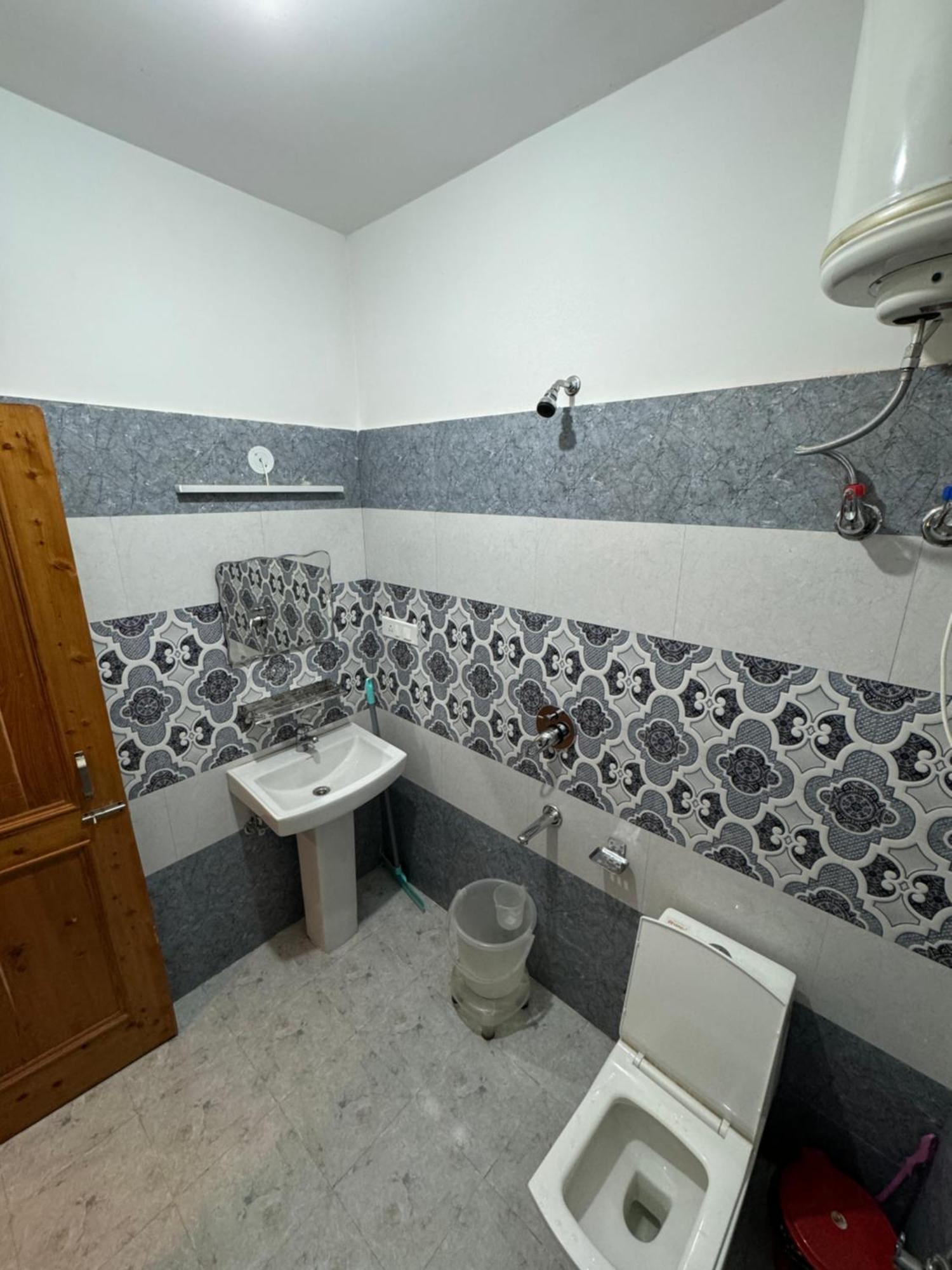 Delight Homestay Касол Екстериор снимка